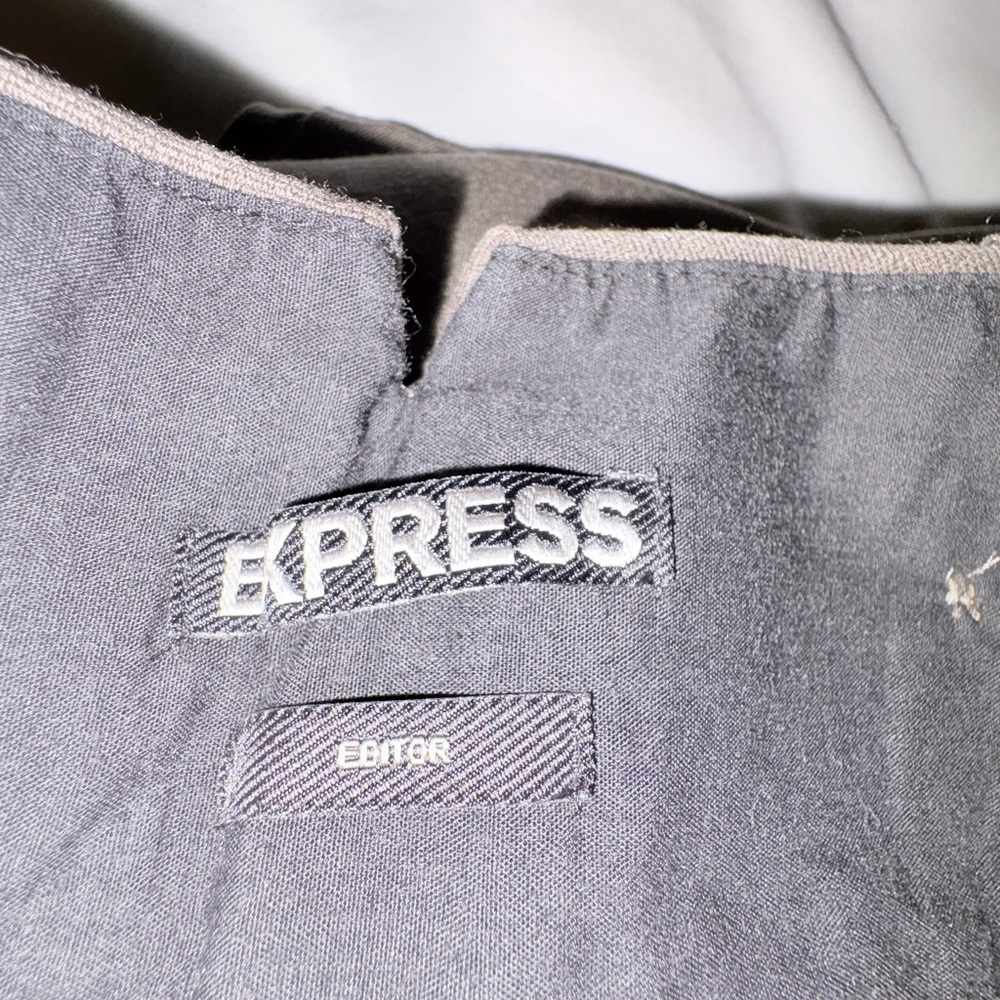 Express Men's Khaki Chinos - Picture 3 of 4